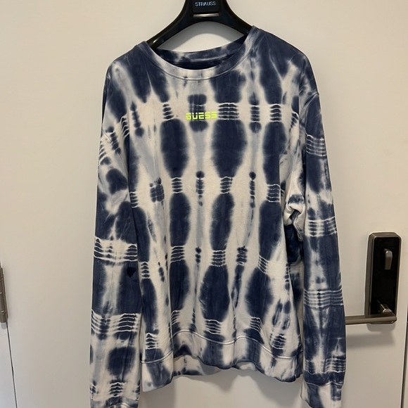 Guess Sweater - Picture 2 of 6